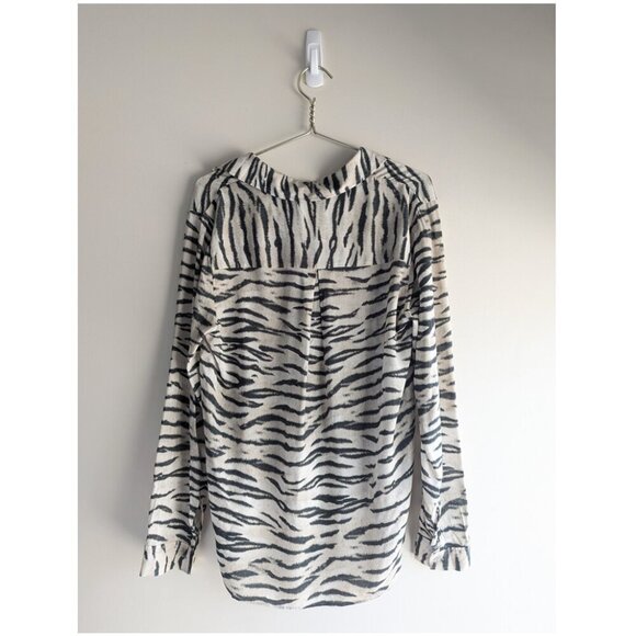 L'agence Holly Tiger Print Blouse In Coconut Husk - Picture 7 of 13